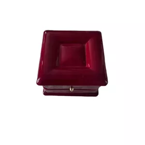 جعبه ساعت ساتن دار مدل Camel Box 060 جنس پلی استر 