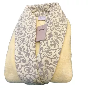 حوله پالتویی لاروسا طرح ربکا سایز 115