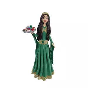 مجسمه مدل هفت سین دختر کرد