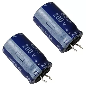 خازن الکترولیتی 82 میکروفاراد 200 ولت پاناسونیک مدل 82uF-200V بسته 2 عددی