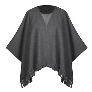 پانچو زنانه مدل فوتر شنلی ریش ریش کد AK1497