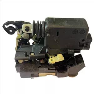 قفل درب عقب راست کد L900 مناسب برای رنو تندر 90 و ساندرو