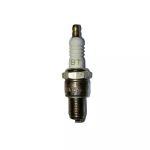 شمع خودرو بلک تایگر مدل carberator white کد BT مناسب برای وانت نیسان و پیکان بسته چهار عددی