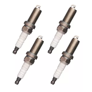شمع خودرو اکیوم مدل RFN58HZ A158 پایه بلند تک پلاتین مناسب برای پژو ۲۰۷ بسته ۴ عددی