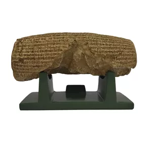 تندیس مدل منشور آزادی ملل کوروش