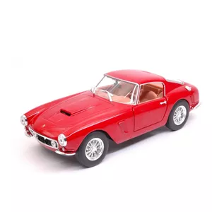 ماکت ماشین  بوراگو مدل Ferrari 250 GT Berlinetta Passo Corto
