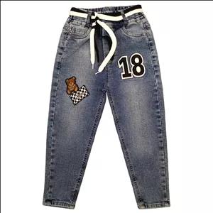 شلوار جین مام فیت بچگانه مدل Teddy18