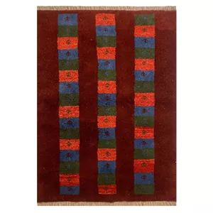 گبه دستبافت قشقایی یک متری کد NKP.RJ0095 زمینه قرمز