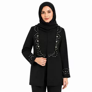 مانتو زنانه مدل کرپ سافت نگین‌ دار با قزن