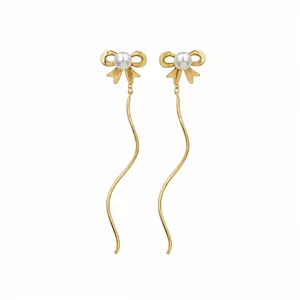 گوشواره بخیه‌ای طلا 18 عیار زنانه مان گالری مدل کرلی مروارید و پاپیون کد EA01-0020500 