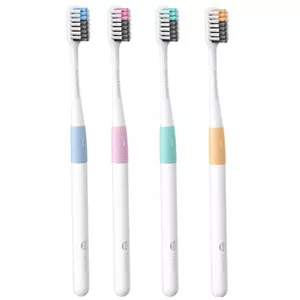 مسواک دکتر بی مدل B Bass مجموعه 4 عددی 