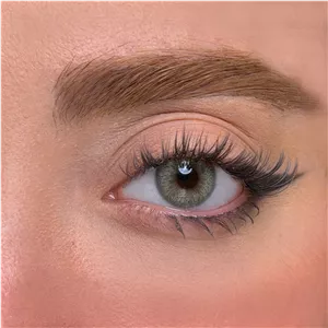 لنز چشم رز مدل LILY رنگ سبزعسلی روشن با دور محو