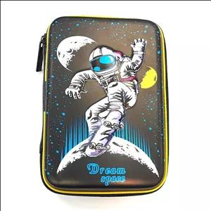 جامدادی لایت استار مدل فضانورد اسکیت باز