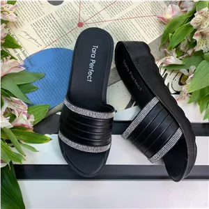 دمپایی زنانه تارا مدل روژا کد BL-01