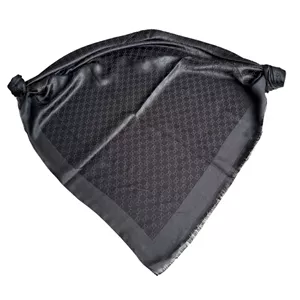 روسری زنانه مدل نخی ژاکارد دور ریش چهار فصل قواره بزرگ ۱۴۰ طرح زنجیری