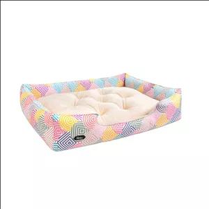 جای خواب سگ و گربه نیناپت مدل وی آی پی یو طرح اشکال هندسی