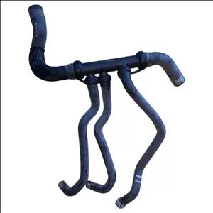 لوله آب خروجی رادیاتور رنو مدل L900 مناسب برای ال 90و تندر پلاس