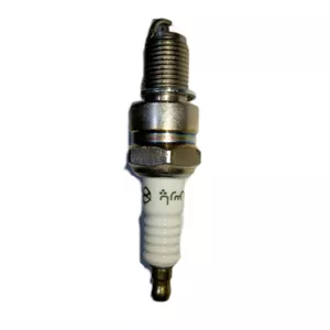 شمع خودرو پارس مدل carberator کد 070 پایه بلند مناسب برای وانت نیسان و پیکان بسته چهار عددی
