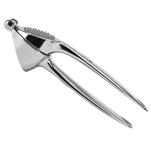 سیر له‌ کن جی فی نی مدل F-11 