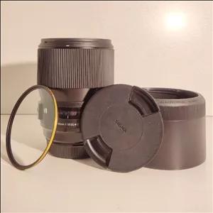 لنز دست دوم لنز سیگما Sigma 135mm f\/1.8 DG HSM Art for Canon (جعبه دارد)