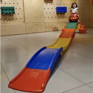 ترن هوایی خانه بازی