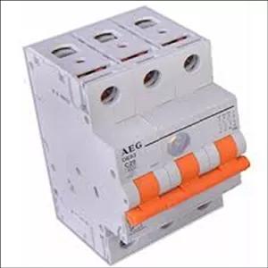 کلید مینیاتوری 6 الی 63 آمپر سه فاز AEG