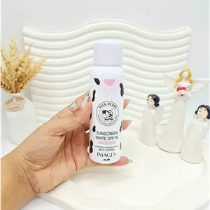 اسپری ضد آفتاب شیر گاو SPF 50 برند ایمیجیز کد 3927