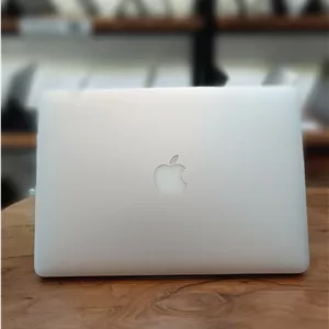 مک بوک پرو i5 8/256 2014 سایز 13 اینچ نقره ای کارکرده