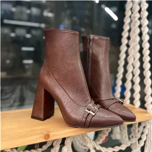 نیم بوت زنانه پاشنه بلند سگک دار سوگو قهوه ای