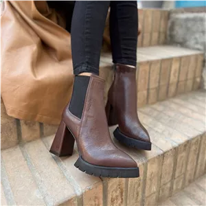 نیم بوت زنانه پاشنه بلند بغل کش سوگو قهوه ای