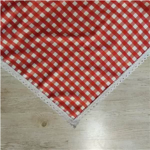 رومیزی دور حاشیه چهارخانه ریز قرمز سفید (1 در 1.5 متری)