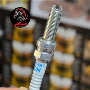 شمع موتور سیکلت NGK کد LMAR9E-J دوپلاتین مناسب کاوازاکی 250 چهارسیلندر و دو سیلندر