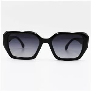 عینک آفتابی تیفانی با فریم مستطیلی شکل، مشکی رنگ و عدسی دودی سایه روشن مدل A80043