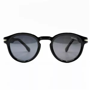عینک آفتابی پلاریزه Carrera با فریم گرد، مشکی رنگ، لنز دودی تیره و دسته سیم دار مدل P581006