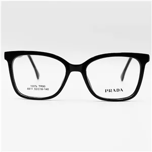 عینک طبی پرادا با فریم مشکی رنگ، مربعی شکل و دسته فنردار مدل 8811