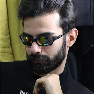 عینک آفتابی OAKLEY با فریم مشکی مات، شکل بیضی و فانتزی و لنز دودی تیره مدل W2236