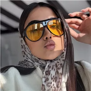 عینک شب گوچی با فریم مشکی رنگ، شکل خلبانی، سایز بزرگ و عدسی آبی رنگ مدل 94533