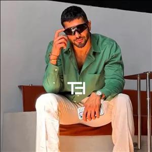 عینک ورزشی OAKLEY با دسته مشکی رنگ، عدسی دودی و UV400 مدل OO9471