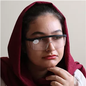 عینک کار و ایمنی با فریم شفاف، دسته مشکی رنگ و لنز بی رنگ مدل 307