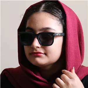 عینک آفتابی پلاریزه Gucci با فریم قهوه‌ای مات، شکل مربعی، لنز قهوه‌ای تیره و دسته فنردار مدل 7126