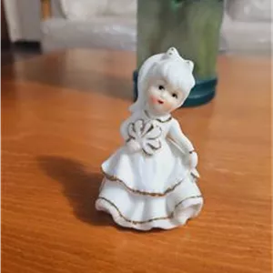 مجسمه چینی عروس