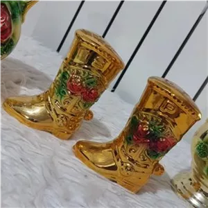 نمکدان قدیمی طلایی