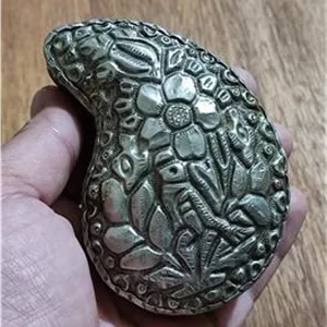 سنگ پای کهنه قاجاری بسیار زیبا و خاص