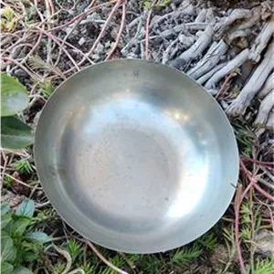 کاسه کهنه و قدیمی ورشو