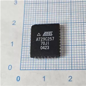آی سی AT29C256-70JI AT29C256 PLCC