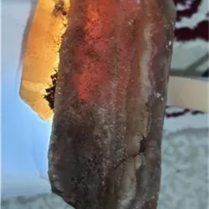 سنگ شگفت انگیز راف یاقوت کهربا نایاب