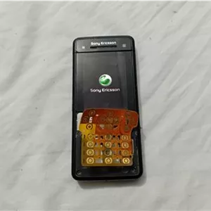 گوشی اصلی کمیاب سونی اریکسون C902