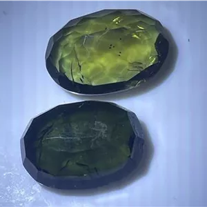 سنگ توپاز دو عدد رنگ خاص 53 قیراط