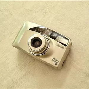 دوربین عکاسی آنالوگ YASHICA zoomate80