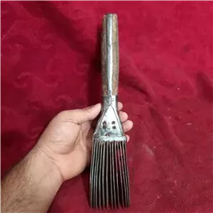 شانه قالیبافی قدیمی